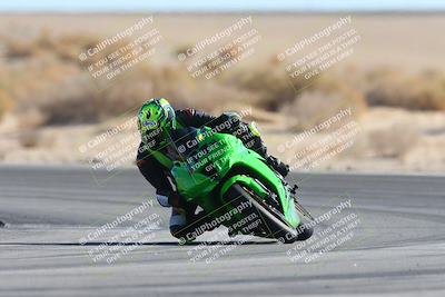 media/Jan-10-2025-CVMA Friday Practice (Fri) [[489e0da257]]/Group 4 and Trackday/Session 4 (Turn 16)/